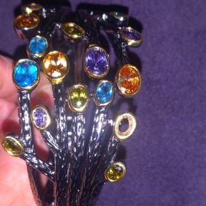 Vintage multi color gem spring close bracelet